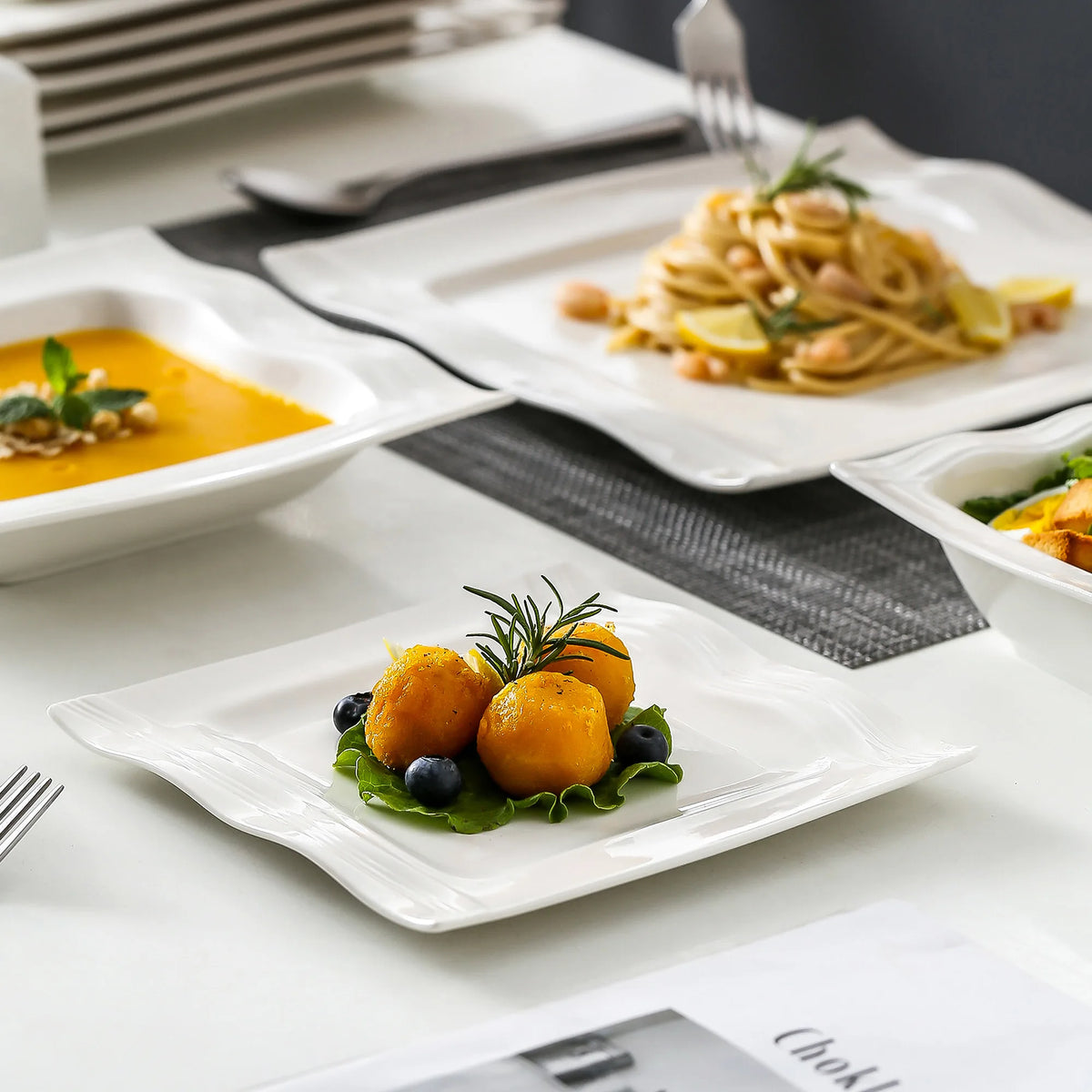 MALACASA Square Dinnerware Set Porcelain Plates and Bowls