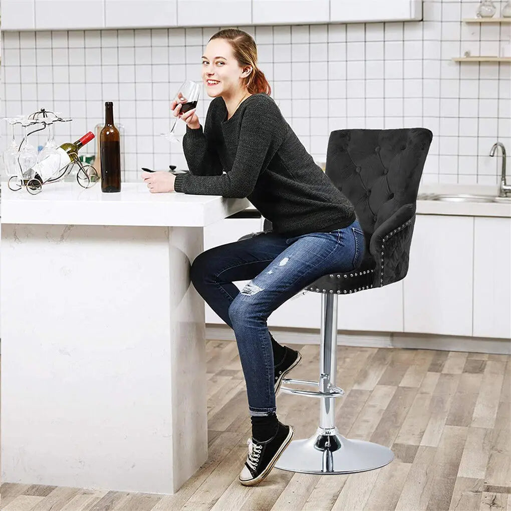 Luvodi Luxury Swivel Bar Stools With Lion Knocker